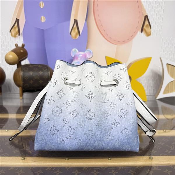 2026124164742403 210